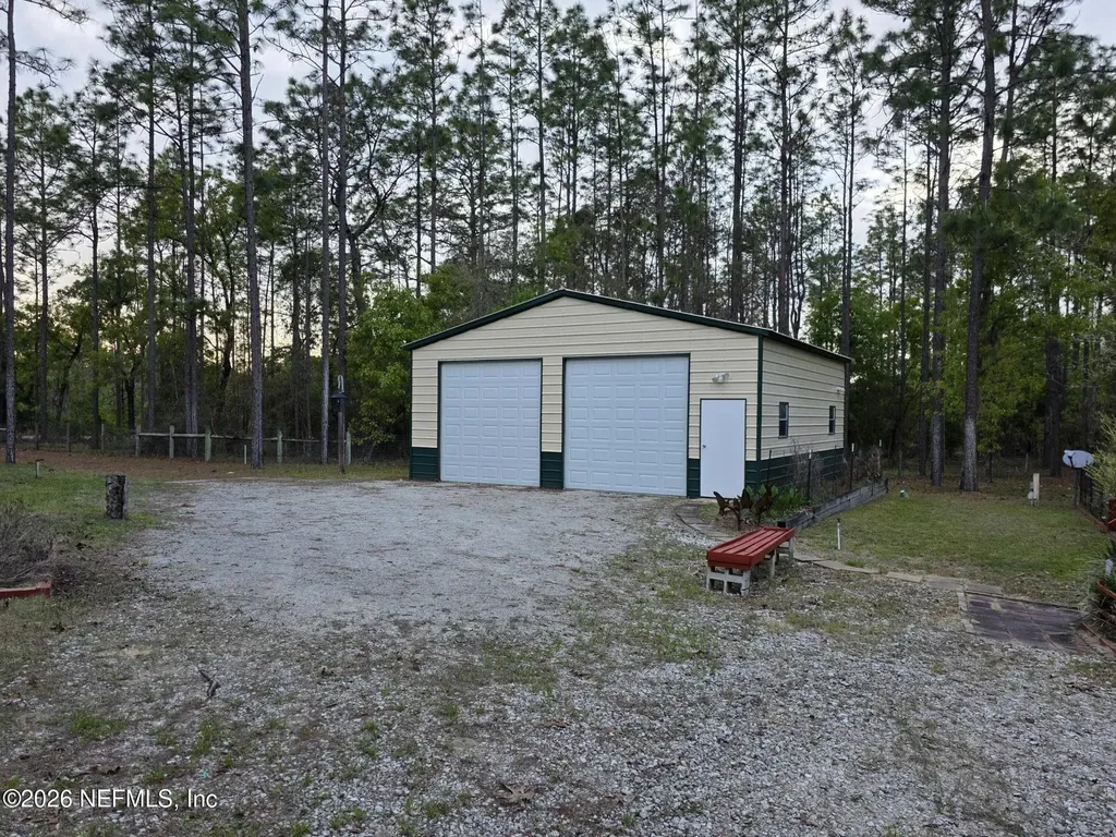 110 Hill Top Loop Hawthorne FL 32640