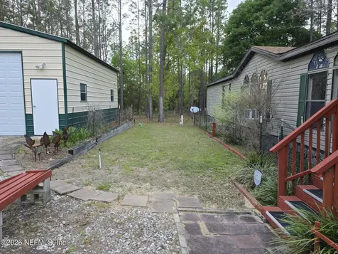 110 Hill Top Loop Hawthorne FL 32640