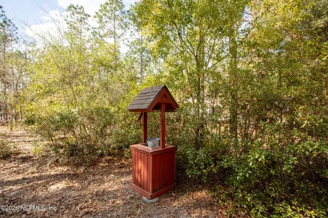 110 Hill Top Loop Hawthorne FL 32640