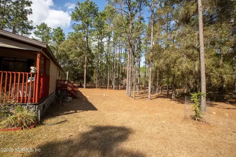 110 Hill Top Loop Hawthorne FL 32640
