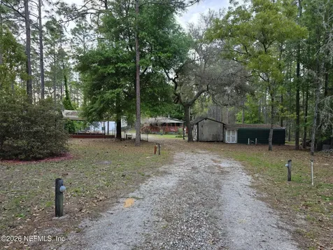 110 Hill Top Loop Hawthorne FL 32640