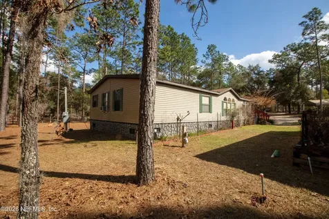 110 Hill Top Loop Hawthorne FL 32640