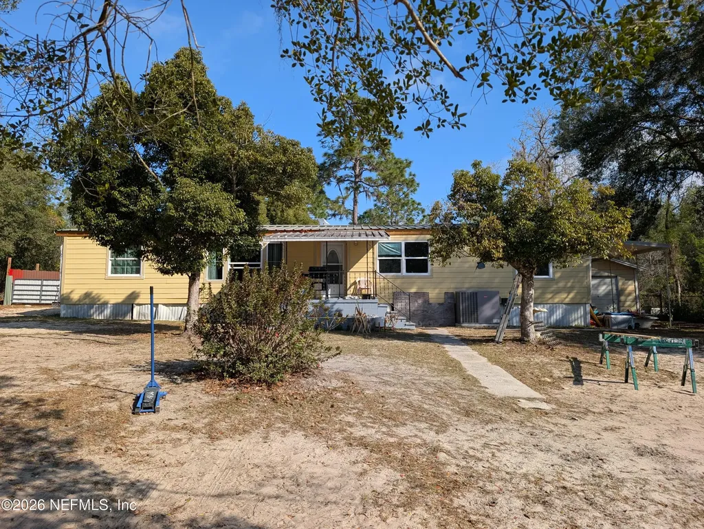 110 Silver Lake Drive Hawthorne FL 32640