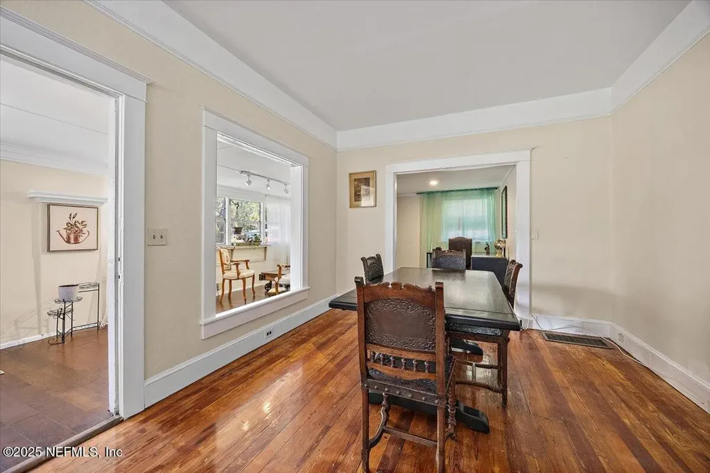 6 E San Carlos Avenue St. Augustine FL 32084