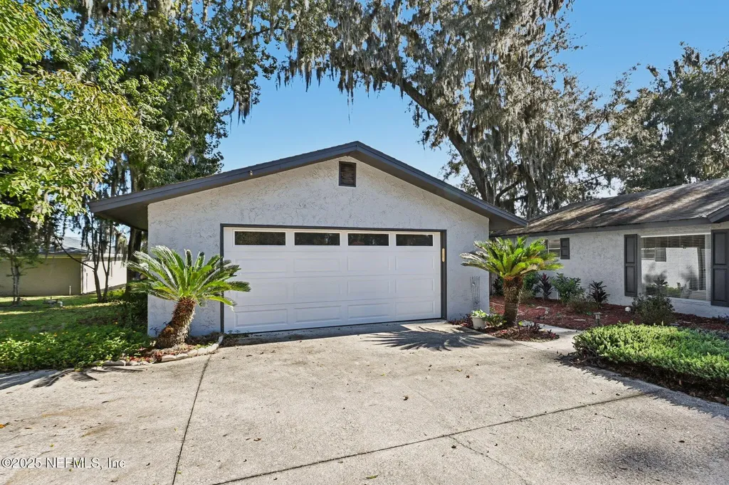 448 Lake Asbury Drive Green Cove Springs FL 32043