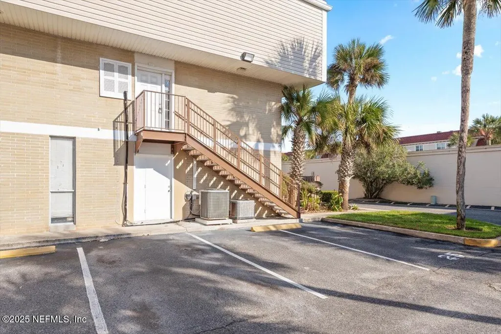 901 Ocean Boulevard Atlantic Beach FL 32233