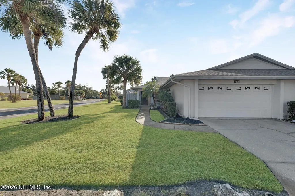 4201 Center Gate Lane Sarasota FL 34233
