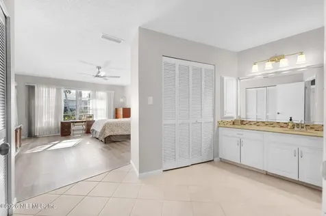 4201 Center Gate Lane Sarasota FL 34233
