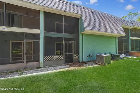 501 SW 75th Gainesville FL 32607