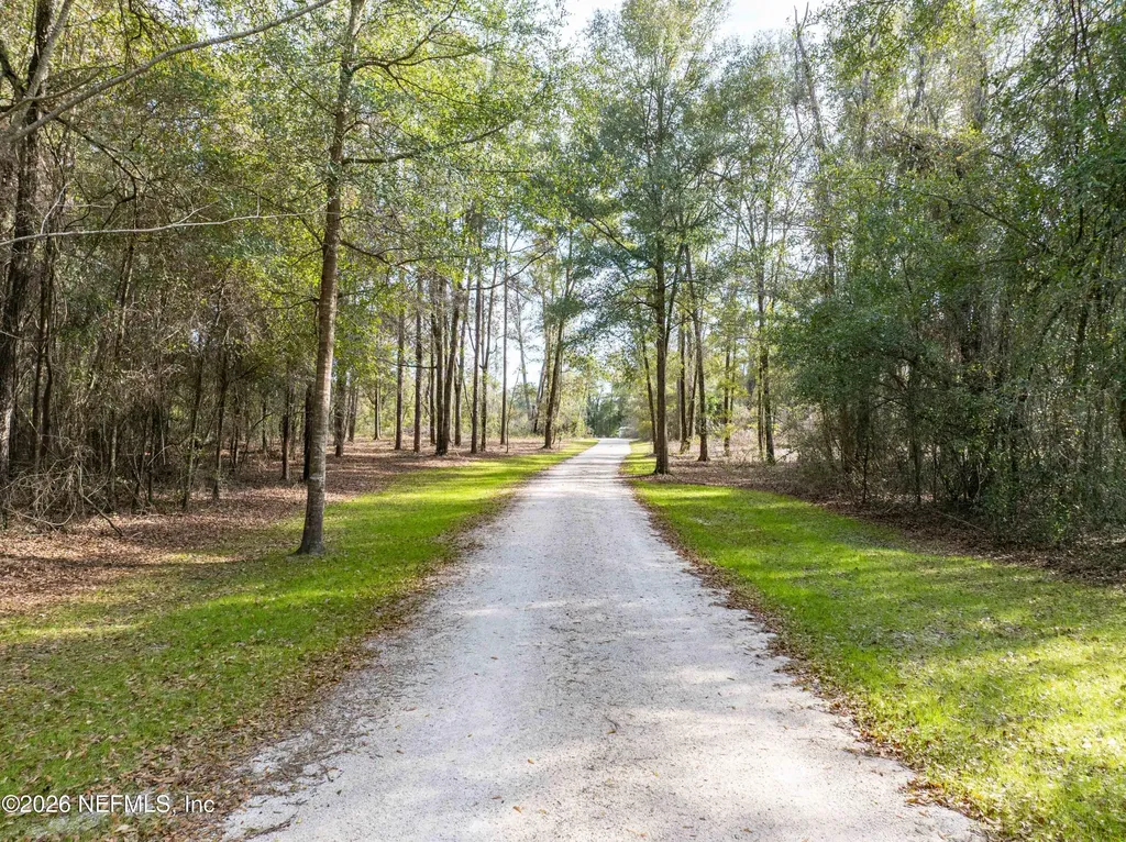 9972 SW County Road 240 Lake City FL 32024