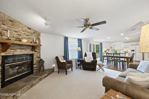 9972 SW County Road 240 Lake City FL 32024