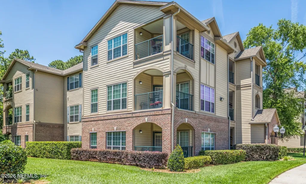 7800 Point Meadows Drive Jacksonville FL 32256