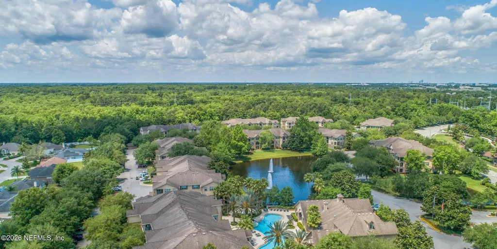 7800 Point Meadows Drive Jacksonville FL 32256