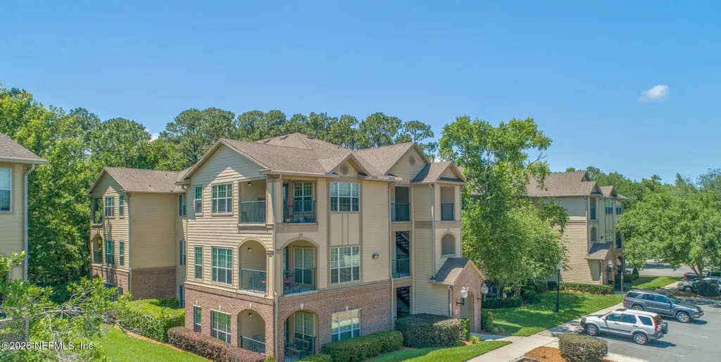 7800 Point Meadows Drive Jacksonville FL 32256