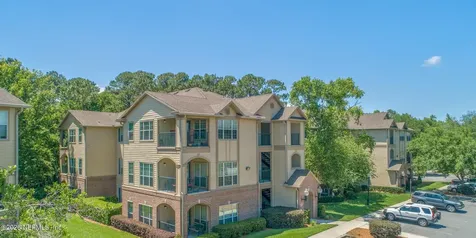 7800 Point Meadows Drive Jacksonville FL 32256