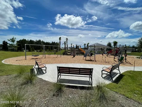 124 Holly Creek Drive St. Johns FL 32259
