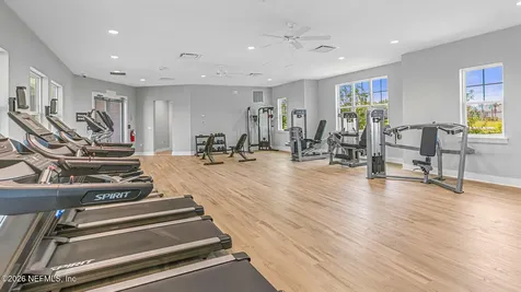 4016 Yew Tree Road Jacksonville FL 32218