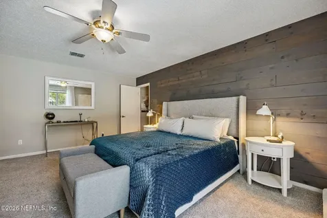 1229 Shallowford Drive W Jacksonville FL 32225