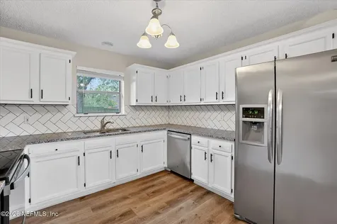 9614 Mayville Drive E Jacksonville FL 32222