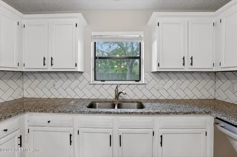 9614 Mayville Drive E Jacksonville FL 32222