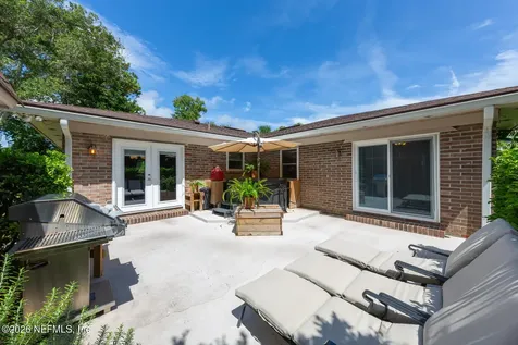 64 Phillips Avenue Ponte Vedra Beach FL 32082