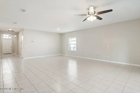 5677 Kellar Circle Jacksonville FL 32218