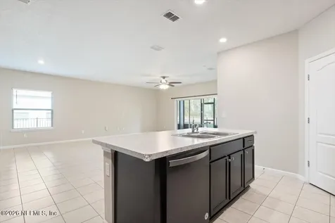 5677 Kellar Circle Jacksonville FL 32218