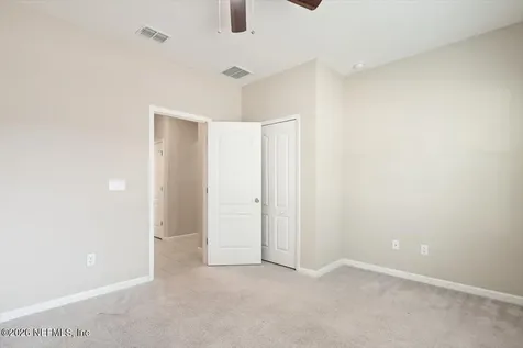 5677 Kellar Circle Jacksonville FL 32218