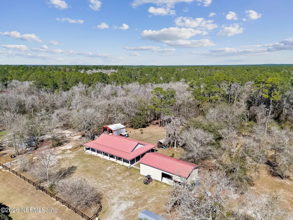 4564 Crazy Horse Avenue Middleburg FL 32068