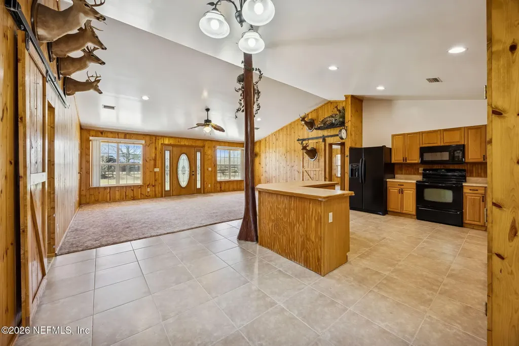 4564 Crazy Horse Avenue Middleburg FL 32068