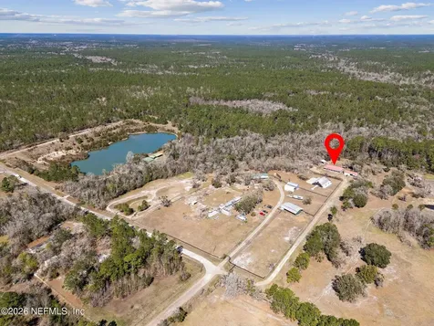 4564 Crazy Horse Avenue Middleburg FL 32068