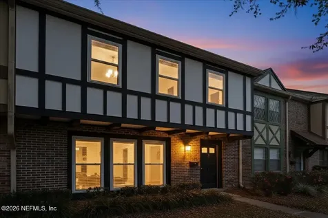 8140 Sutton Place E Jacksonville FL 32217