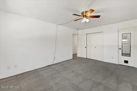8140 Sutton Place E Jacksonville FL 32217