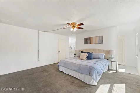 8140 Sutton Place E Jacksonville FL 32217