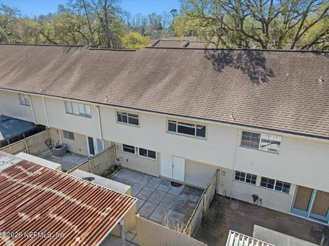 8140 Sutton Place E Jacksonville FL 32217
