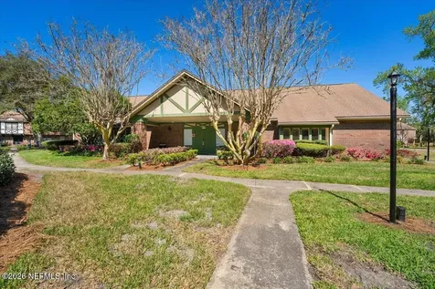 8140 Sutton Place E Jacksonville FL 32217