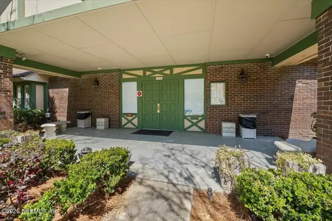 8140 Sutton Place E Jacksonville FL 32217