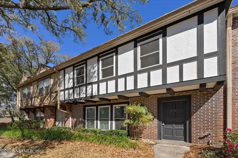 8140 Sutton Place E Jacksonville FL 32217
