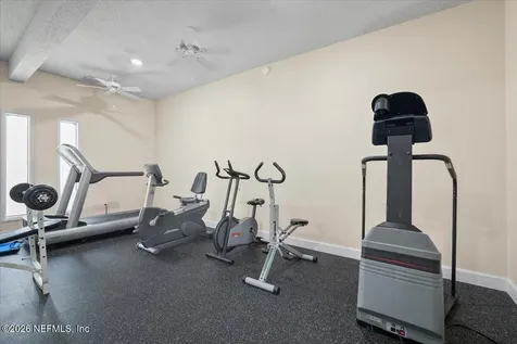 8140 Sutton Place E Jacksonville FL 32217