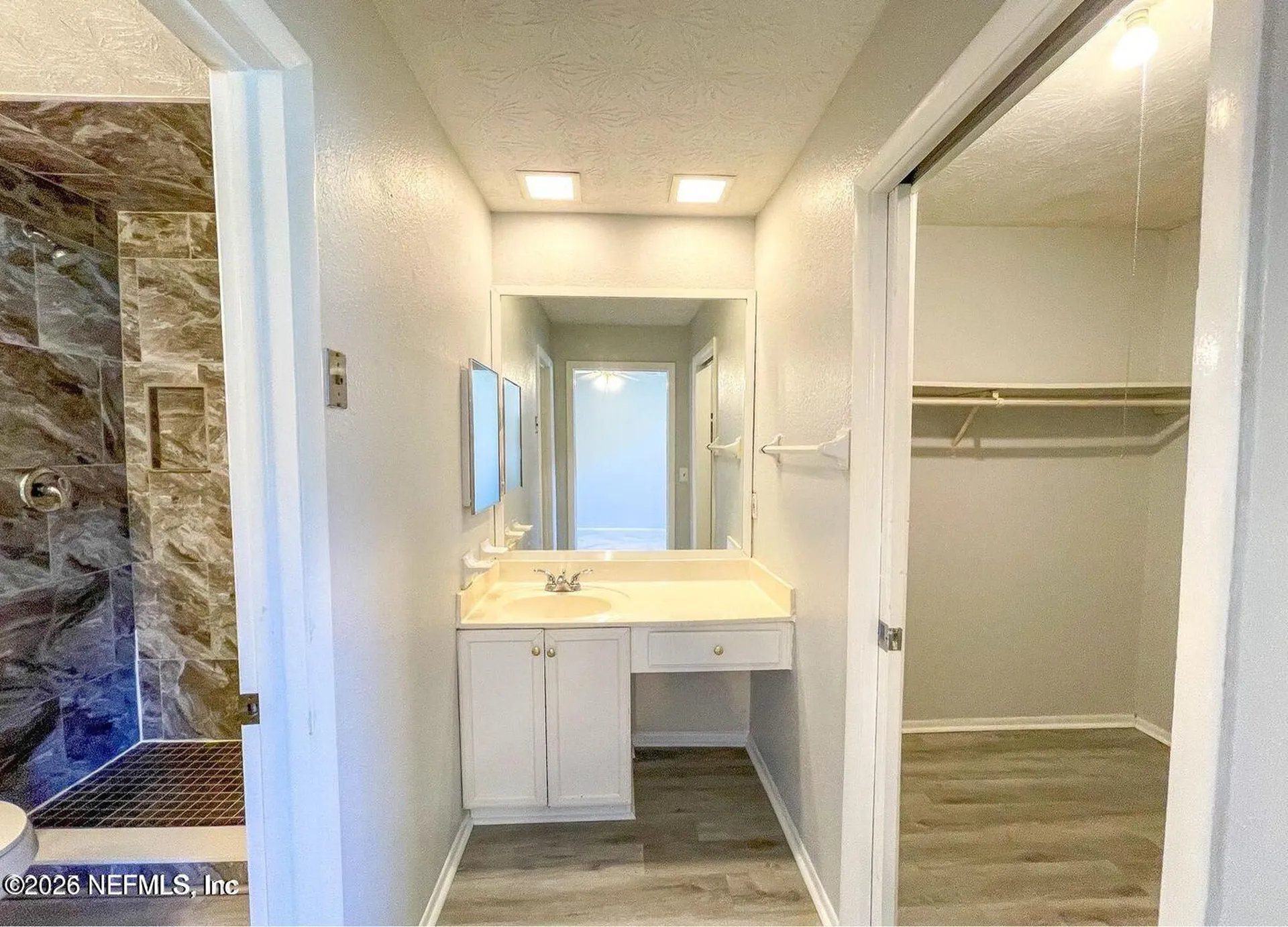 4915 Baymeadows Road Jacksonville FL 32217