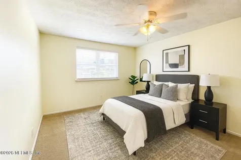 4915 Baymeadows Road Jacksonville FL 32217