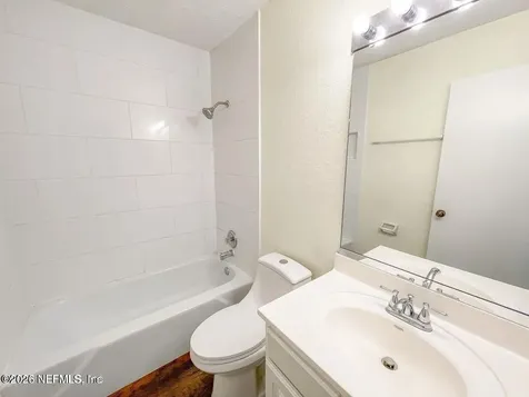 4915 Baymeadows Road Jacksonville FL 32217