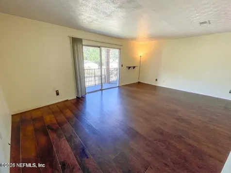 4915 Baymeadows Road Jacksonville FL 32217