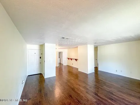 4915 Baymeadows Road Jacksonville FL 32217