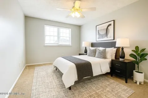 4915 Baymeadows Road Jacksonville FL 32217