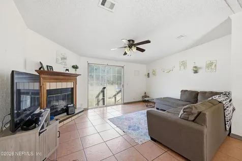 44326 Woodland Circle Callahan FL 32011