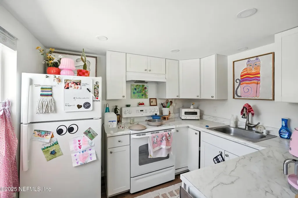 229 Margaret Street Neptune Beach FL 32266