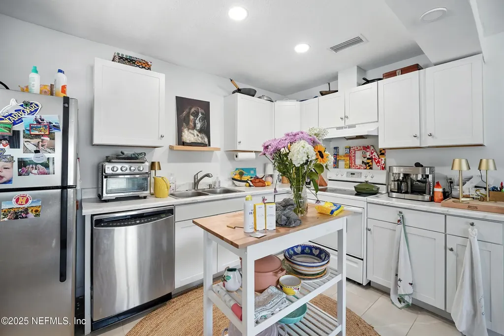 229 Margaret Street Neptune Beach FL 32266