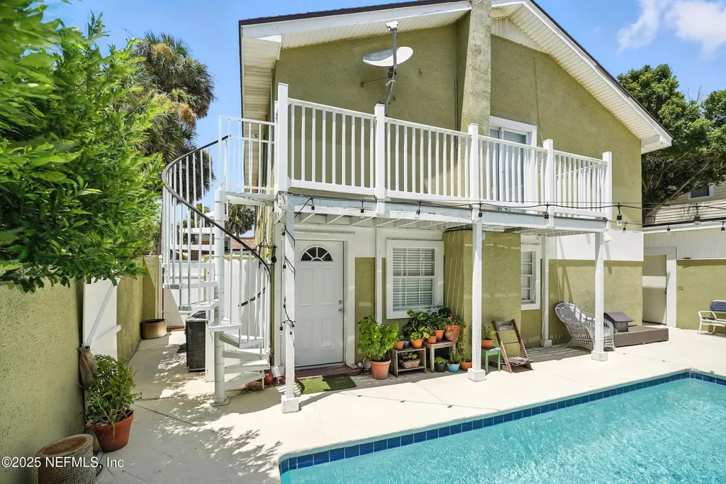 229 Margaret Street Neptune Beach FL 32266