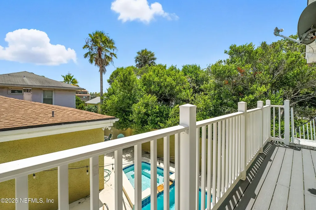 229 Margaret Street Neptune Beach FL 32266